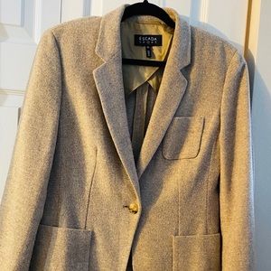 COPY - Blazers Women | EscadaSport | size 42 (XL) | Like new | Lifestyle Influe…